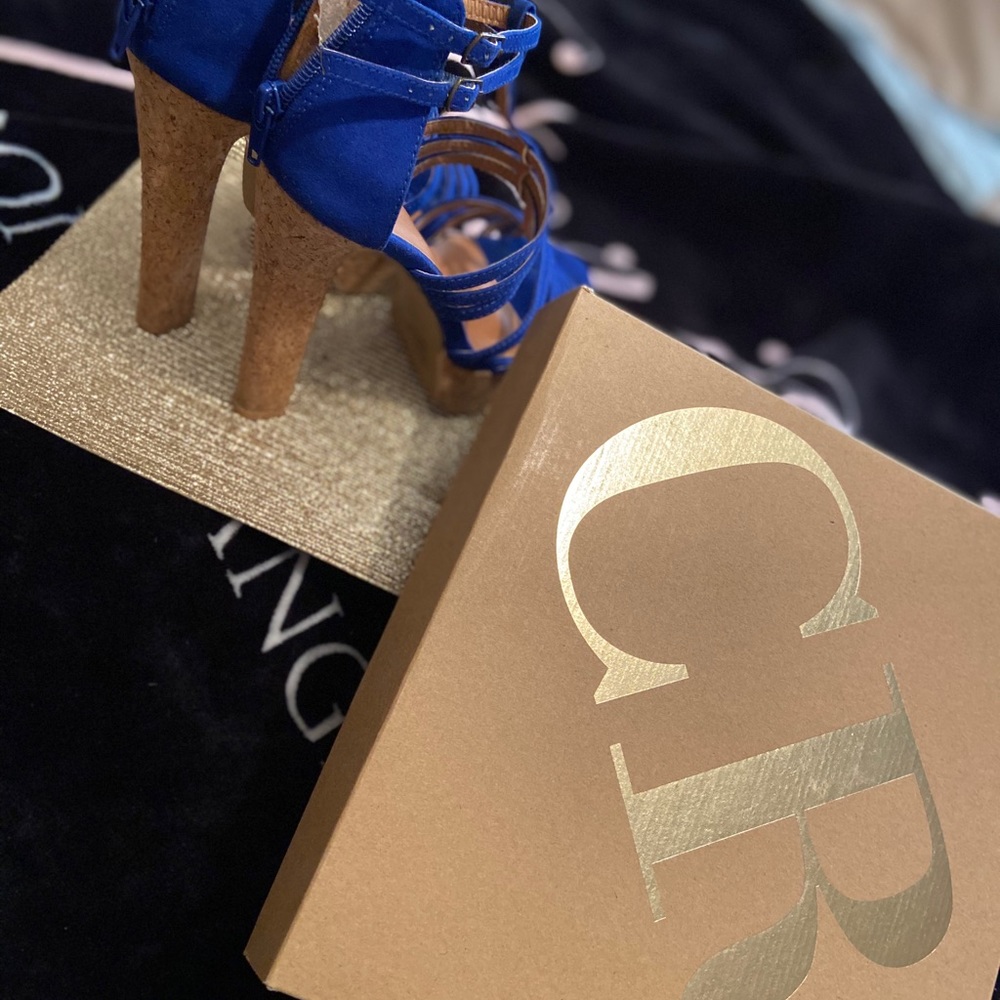 Heels - Picture 4 of 5